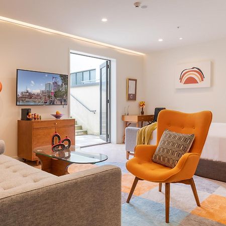 Ohtel Auckland Hotel Luaran gambar The interior of a typical apartment