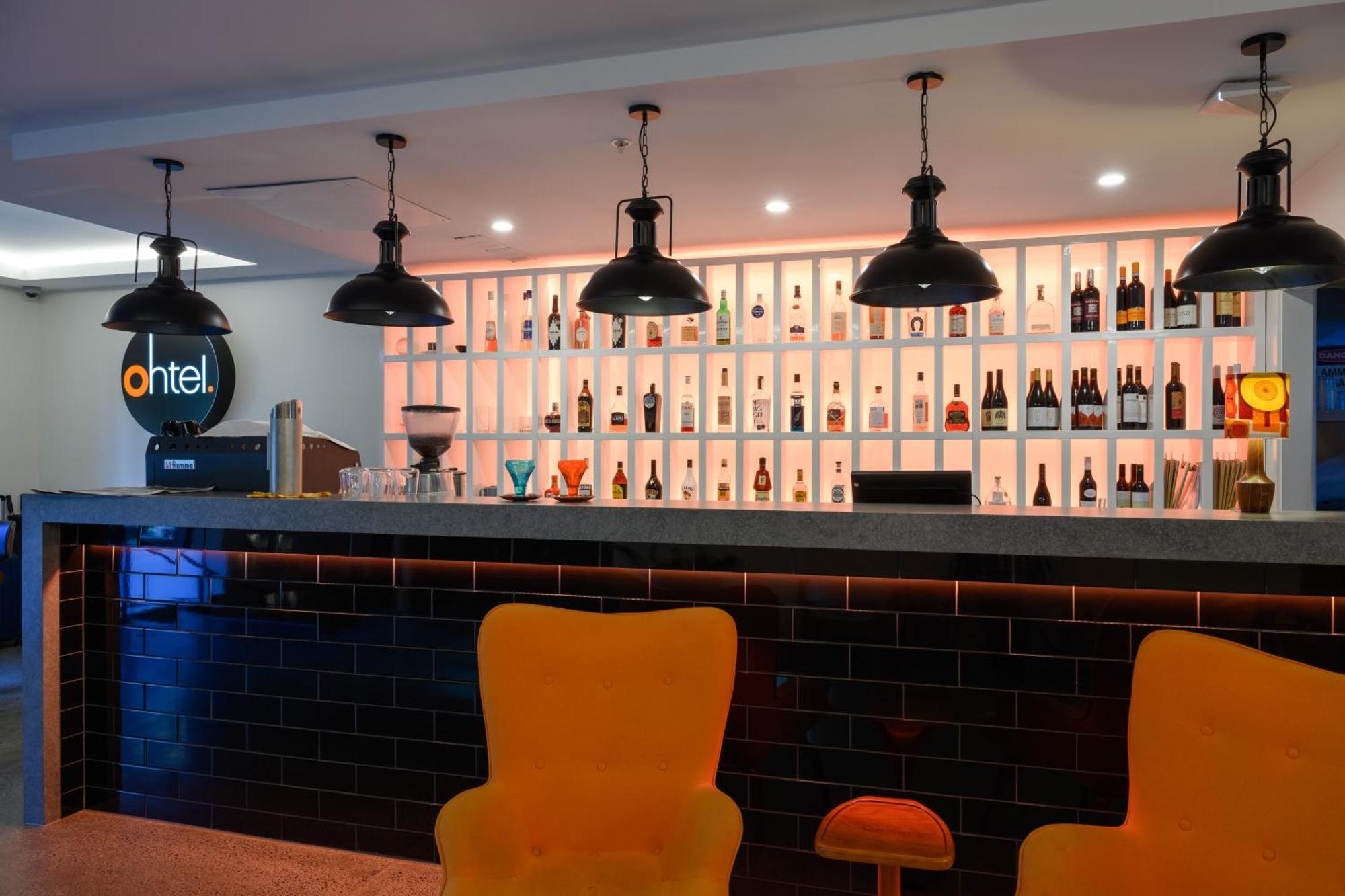 Ohtel Auckland Hotel Luaran gambar The bar at the hotel