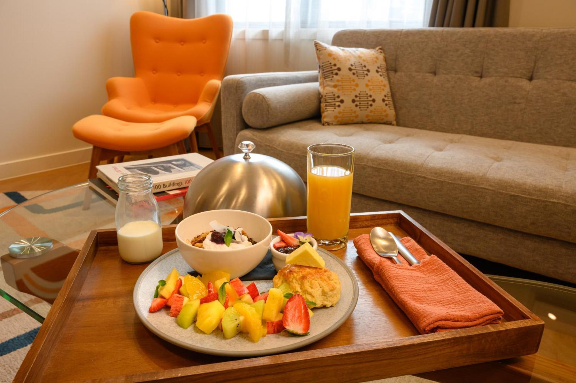 Ohtel Auckland Hotel Luaran gambar Room service